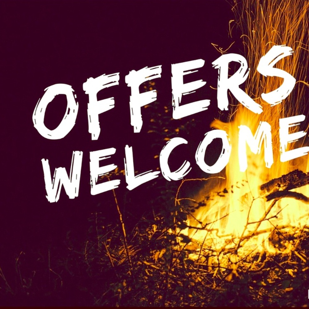 All reasonable offers welcome! ❤️